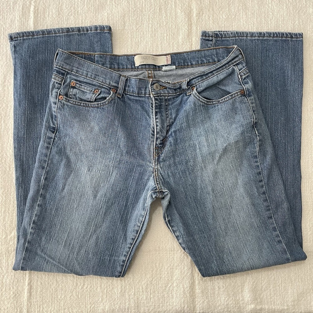 Levi's Womens Jeans Blue Size 12M 515 Bootcut Medium Wash 5-Pocket Mid Rise